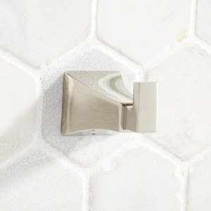 SHVLRHPN Vilamonte Robe Hook Bathroom Accessory - Polished Nickel SHVLRHPN Vilamonte Robe Hook Bathroom Accessory - Polished Nickel